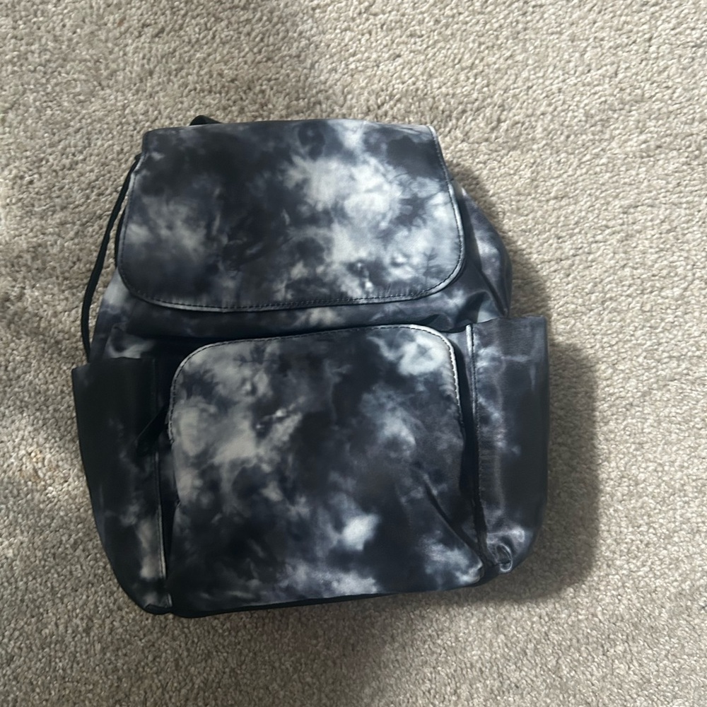 Claire’s Drawstring Backpack NWT